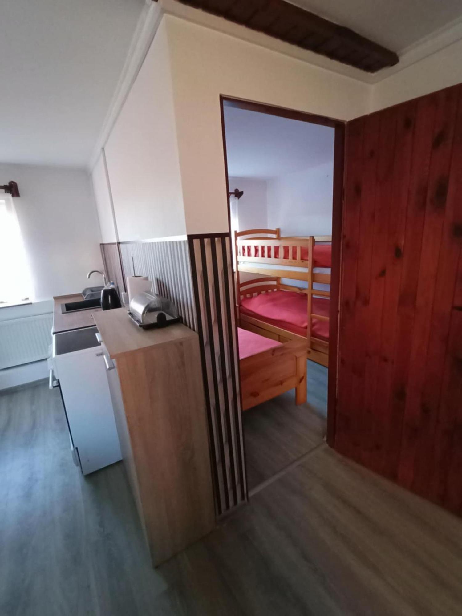 Malinowy Gaj - Agroturystyka Z Alpakami I Innymi Zwierzetami Swietajno  Экстерьер фото